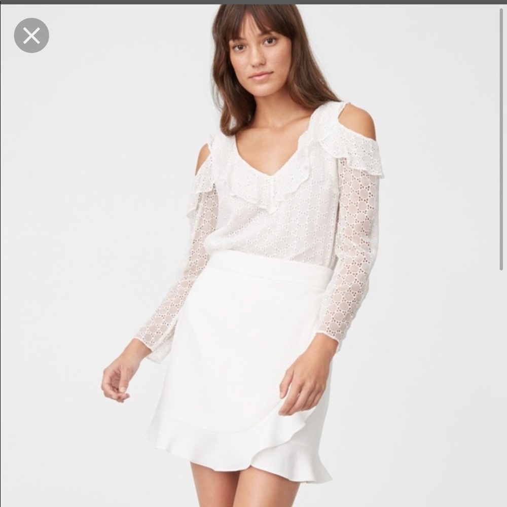 Never worn club Monaco volty top